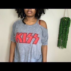 Kiss band tee